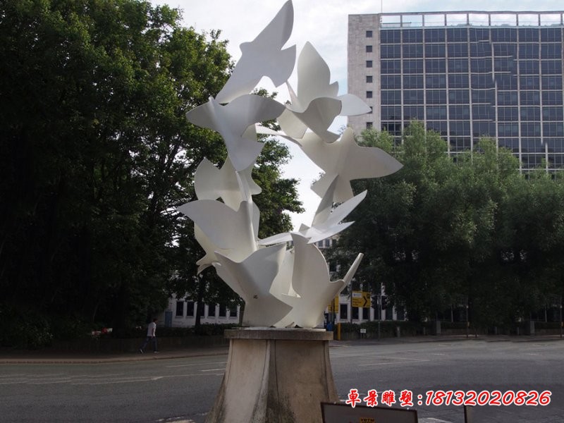 不锈钢和平鸽雕塑