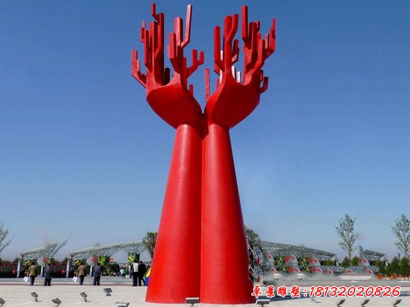 不锈钢广场大型抽象双手雕塑