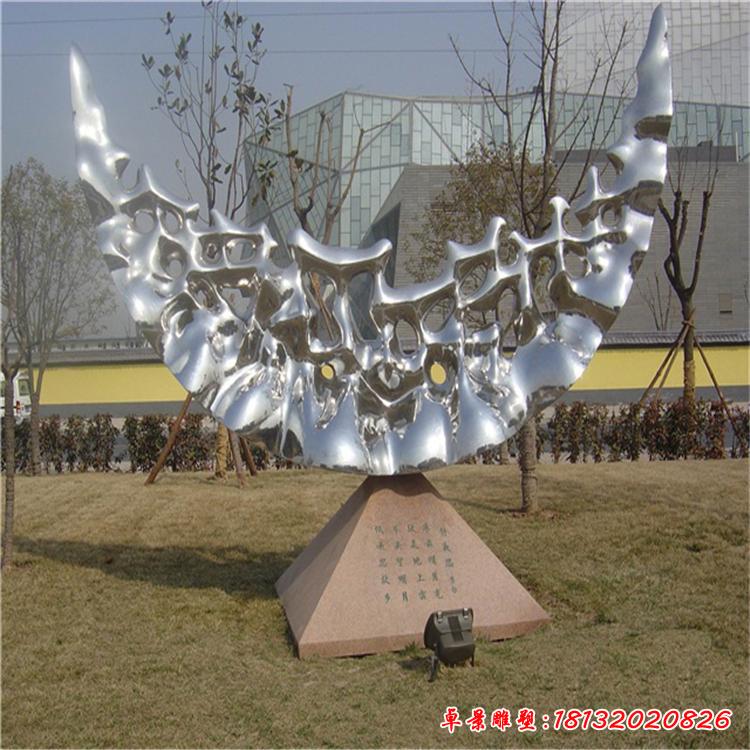 不锈钢抽象月亮雕塑