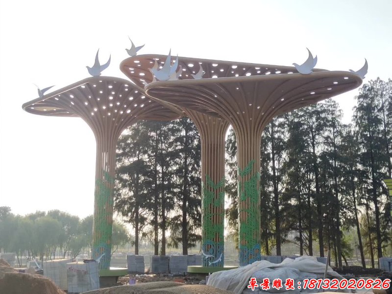 不锈钢抽象大树和平鸽凉亭 (2)