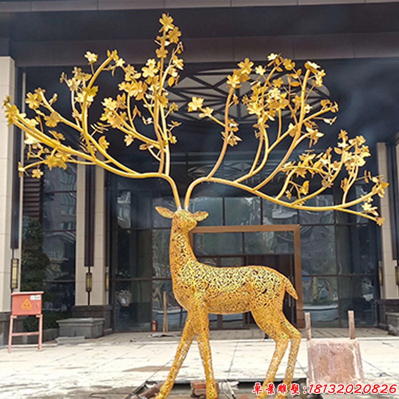不锈钢树枝编织鹿雕塑