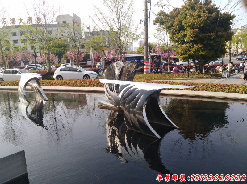 不锈钢水景抽象飞翔的天鹅 (2)