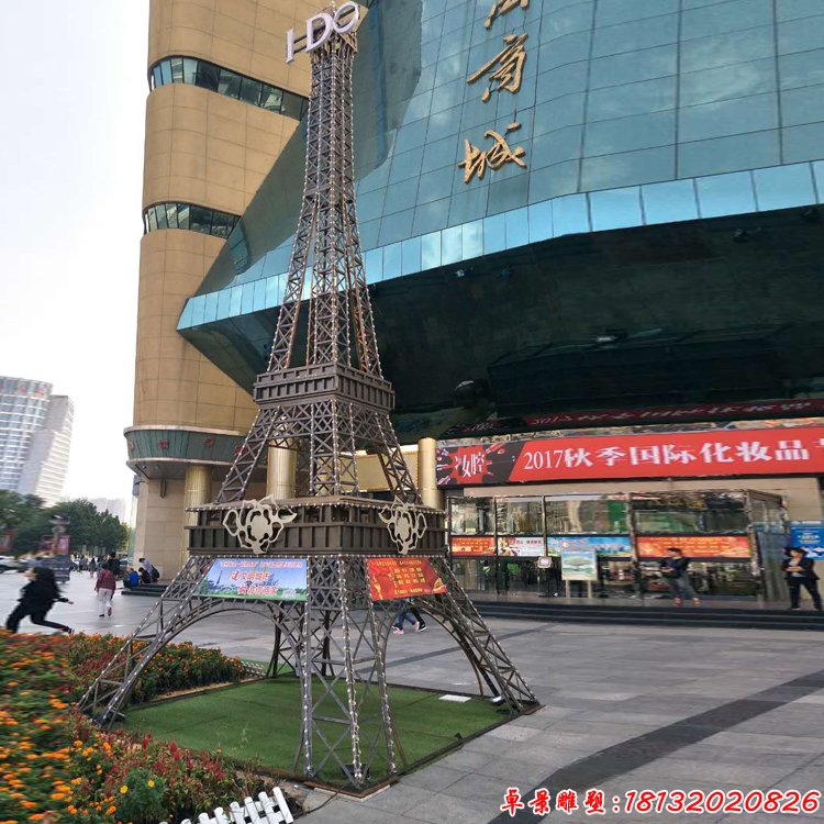 商场门口不锈钢埃菲尔铁塔雕塑