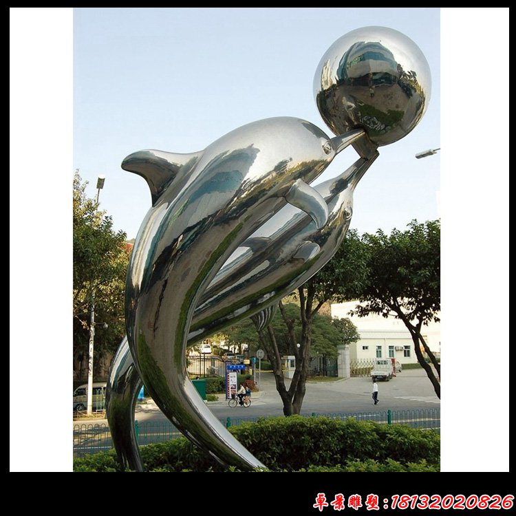 不锈钢海豚顶球，公园动物雕塑