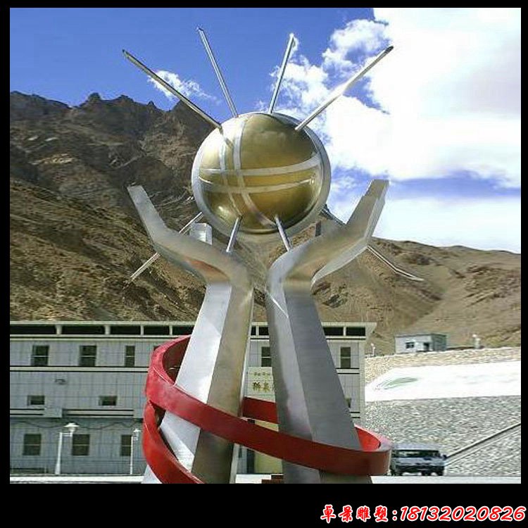 手托太阳雕塑，不锈钢广场景观雕塑
