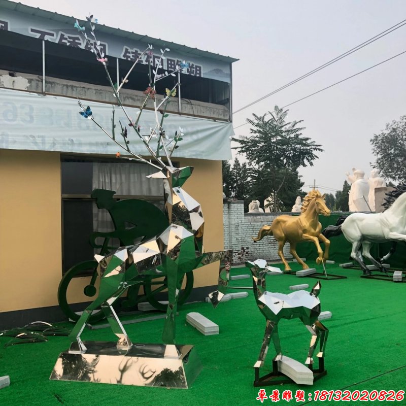 公园不锈钢镜面几何鹿造型雕塑（3）