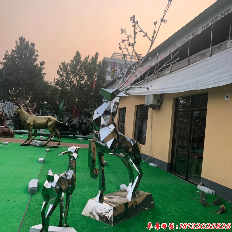 公园不锈钢镜面几何鹿造型雕塑（2）