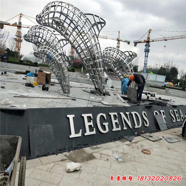不锈钢镂空海豚雕塑 (2)