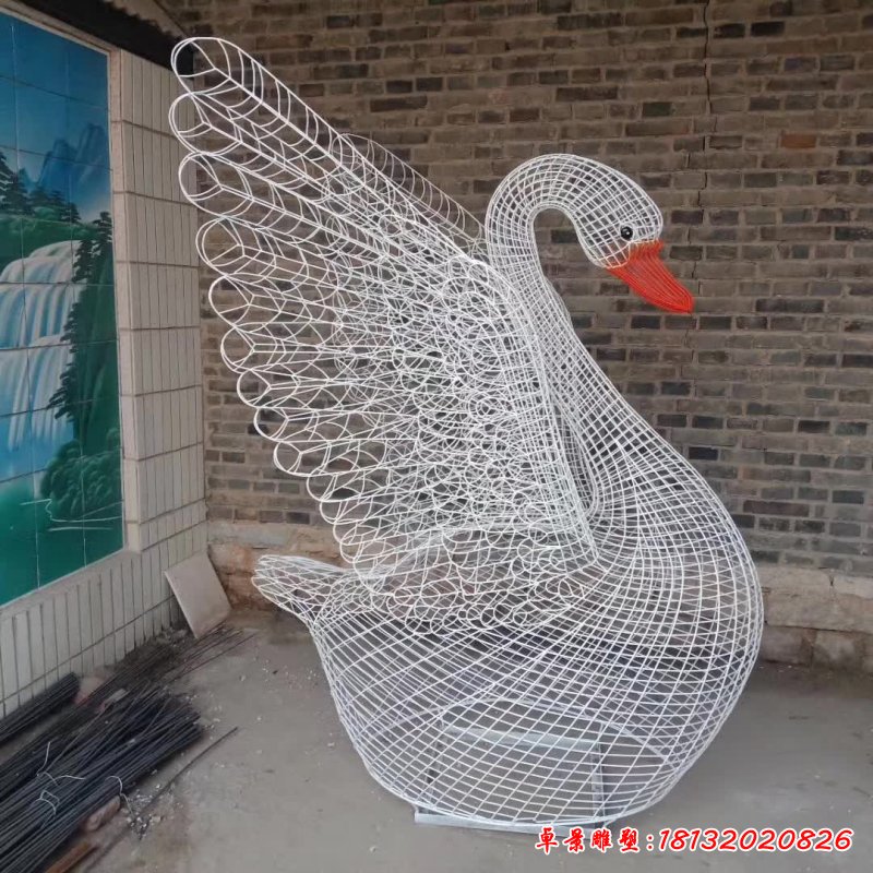 不锈钢镂空天鹅雕塑 (2)