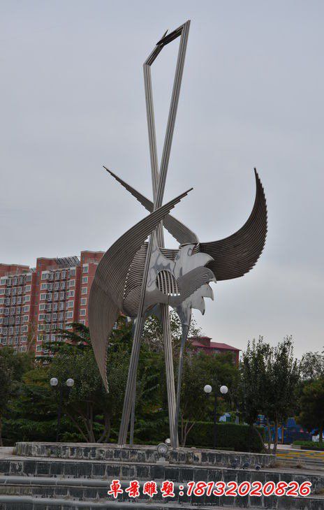小区大型抽象仙鹤
