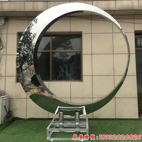 镜面抽象月亮