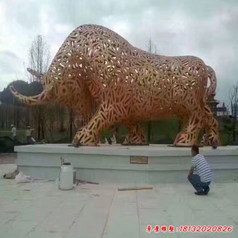 镂空大型牛